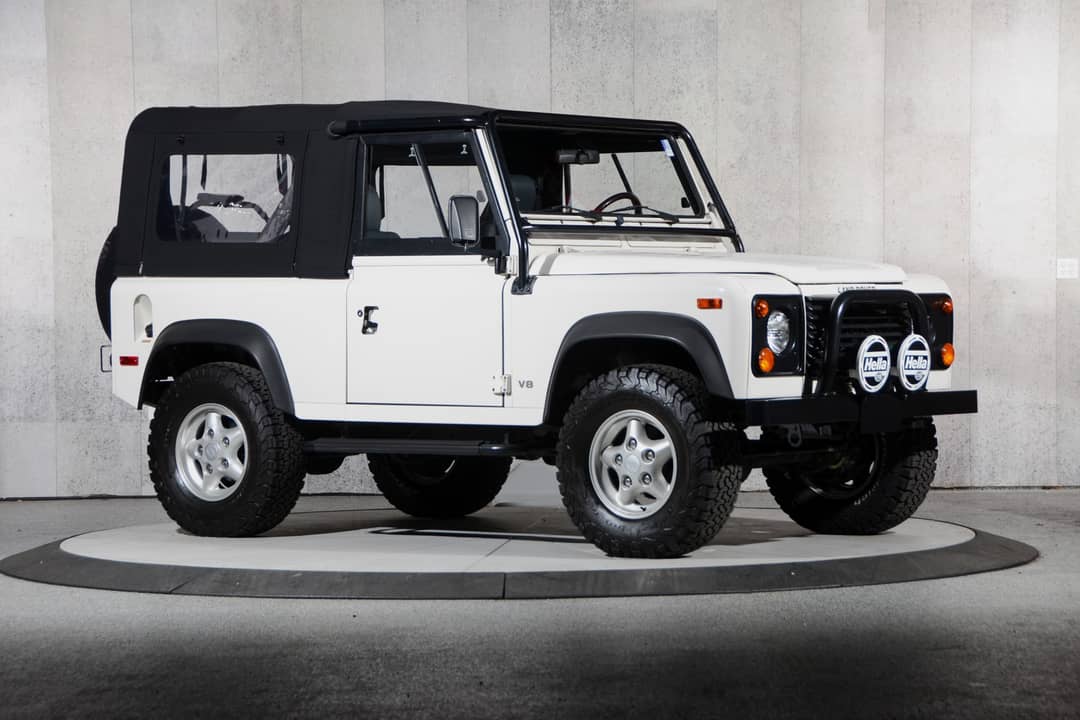 1997 Land Rover Defender 90 — photo 2