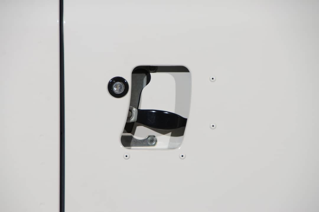 1997 Land Rover Defender 90 — photo 24