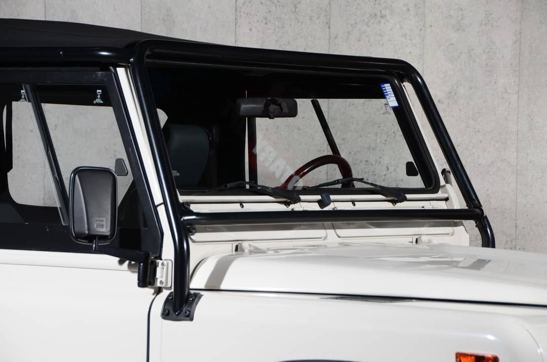 1997 Land Rover Defender 90 — photo 25