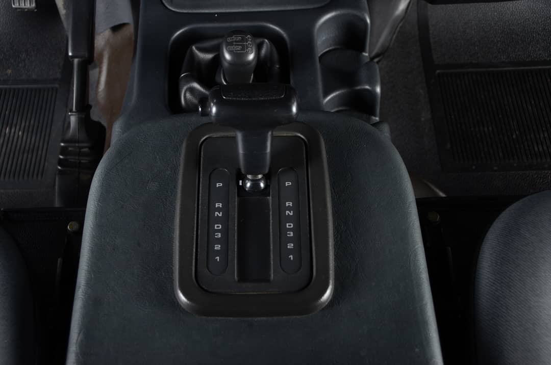 1997 Land Rover Defender 90 — photo 37