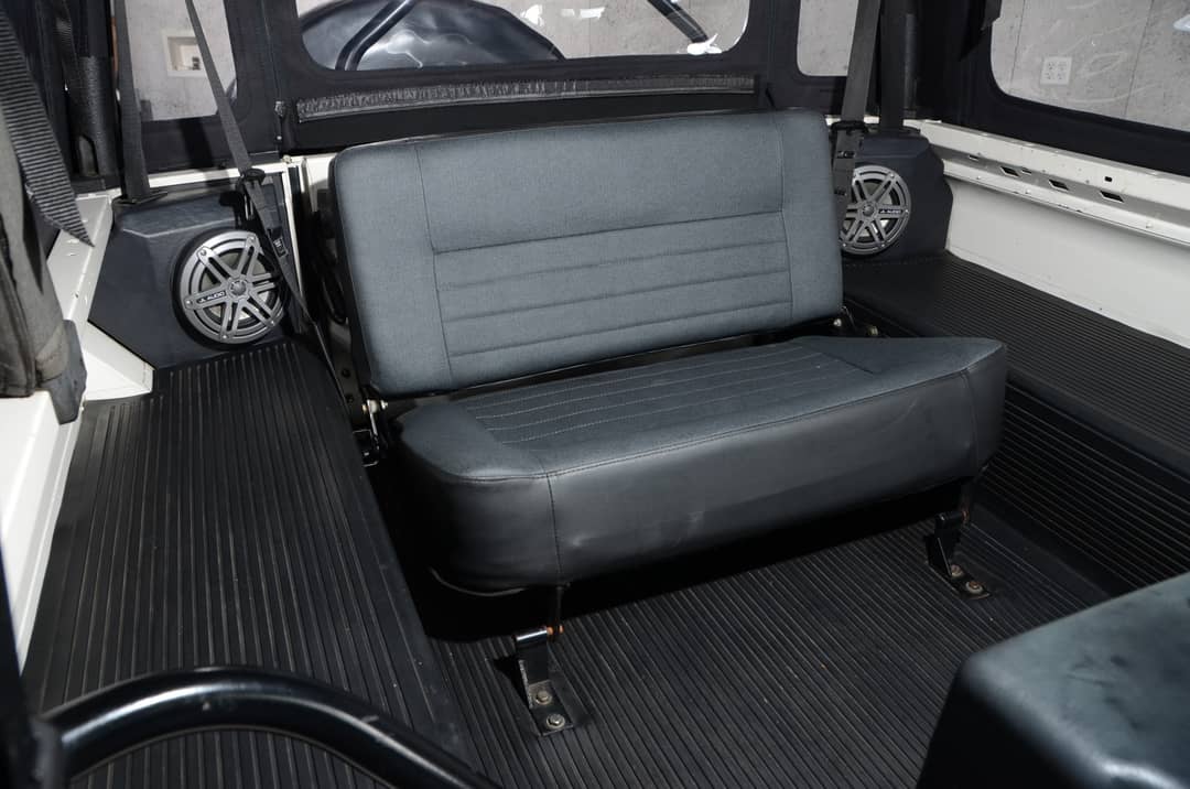 1997 Land Rover Defender 90 — photo 40