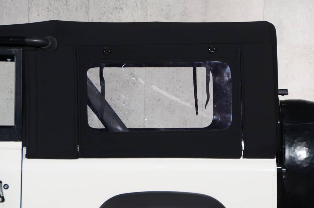 1997 Land Rover Defender 90 — photo 9