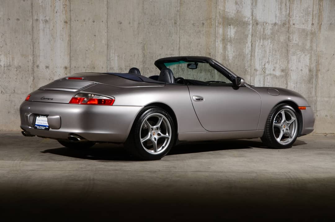 2002 Porsche 911 Carrera — photo 19