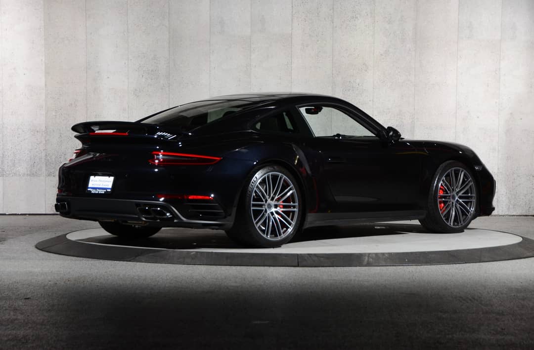 2018 Porsche 911 Turbo — photo 11