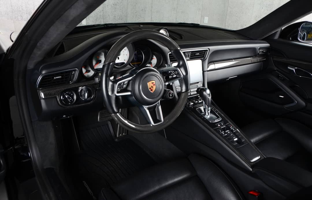 2018 Porsche 911 Turbo — photo 18