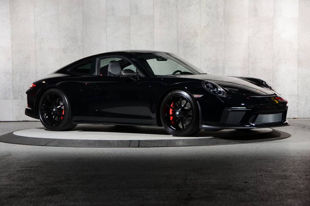 2019 Porsche 911 GT3 — photo 2