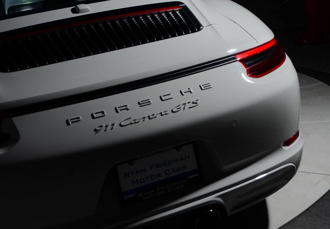 2019 Porsche 911 Carrera GTS — photo 14