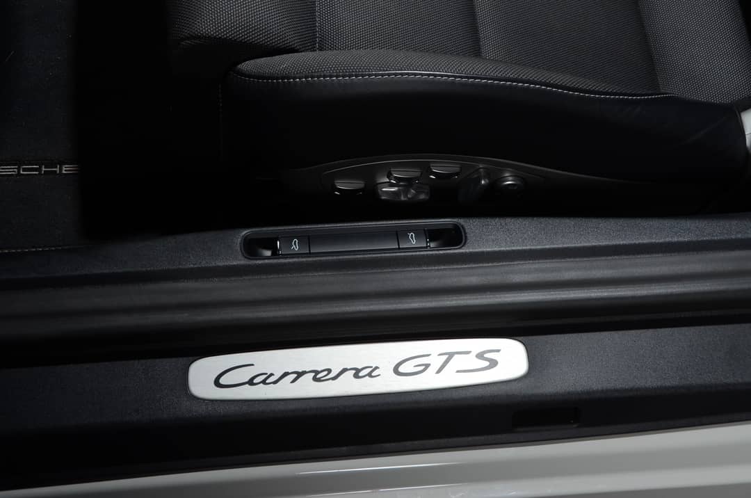 2019 Porsche 911 Carrera GTS — photo 23