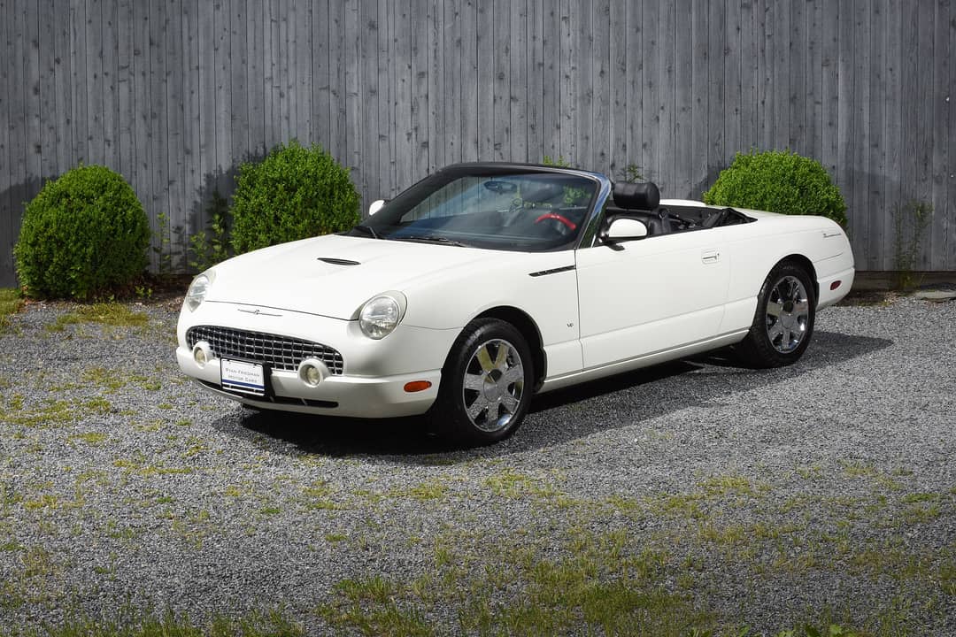 2003 Ford Thunderbird — photo 3