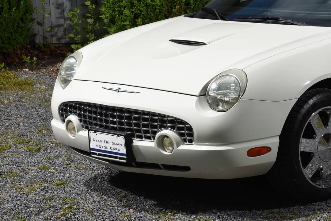 2003 Ford Thunderbird — photo 20