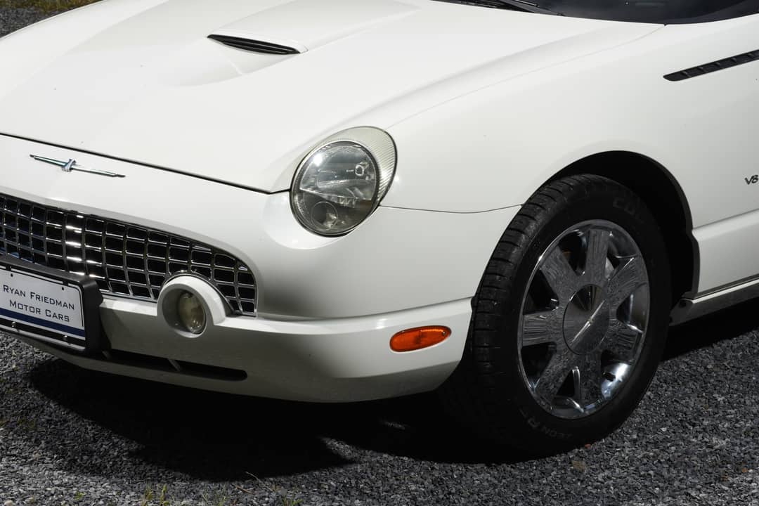 2003 Ford Thunderbird — photo 21