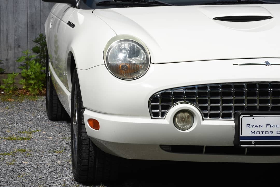 2003 Ford Thunderbird — photo 22
