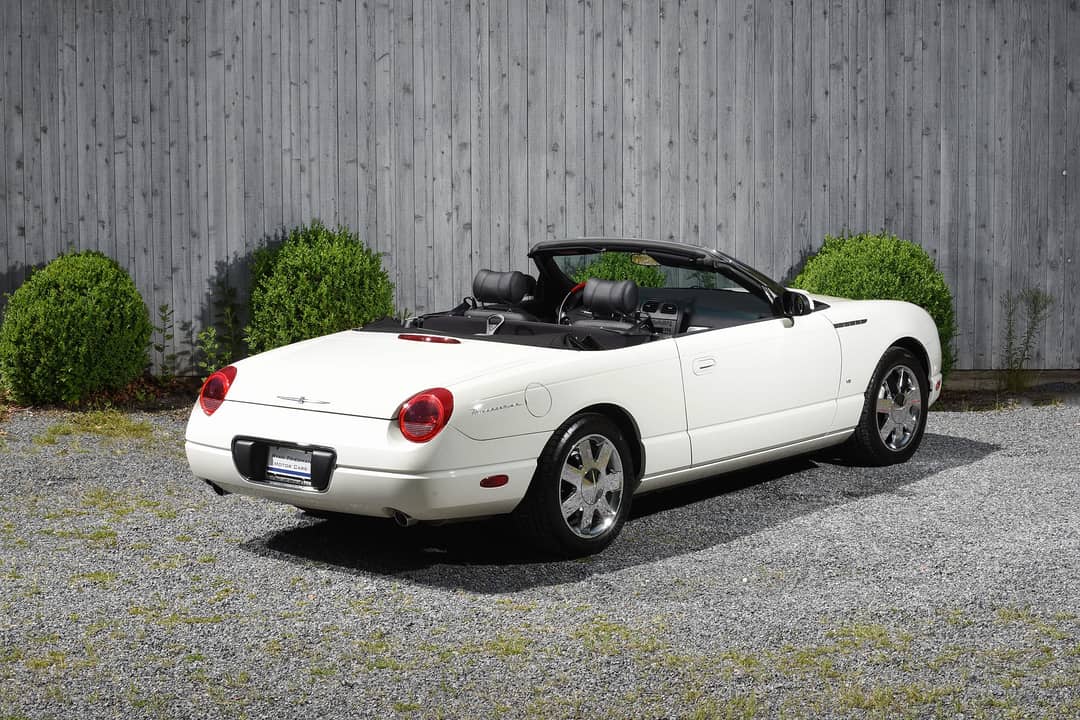 2003 Ford Thunderbird — photo 6