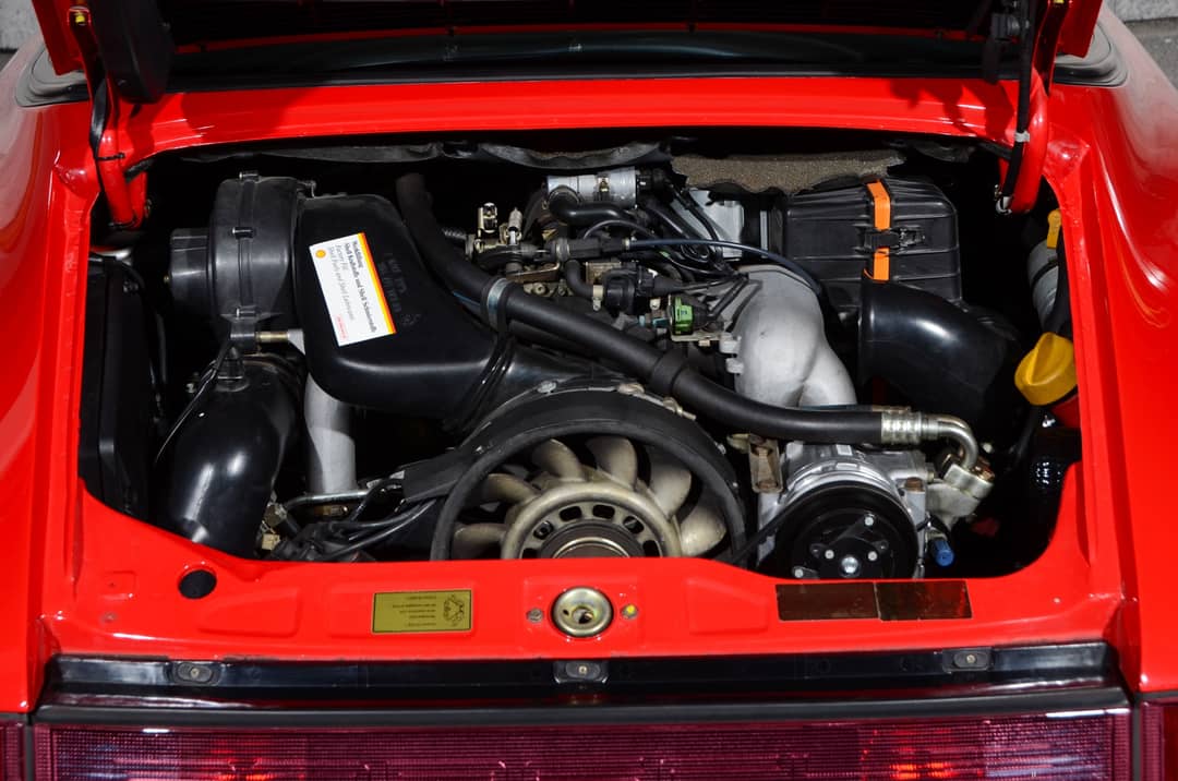 1990 Porsche 911 Carrera 4 Targa — photo 13