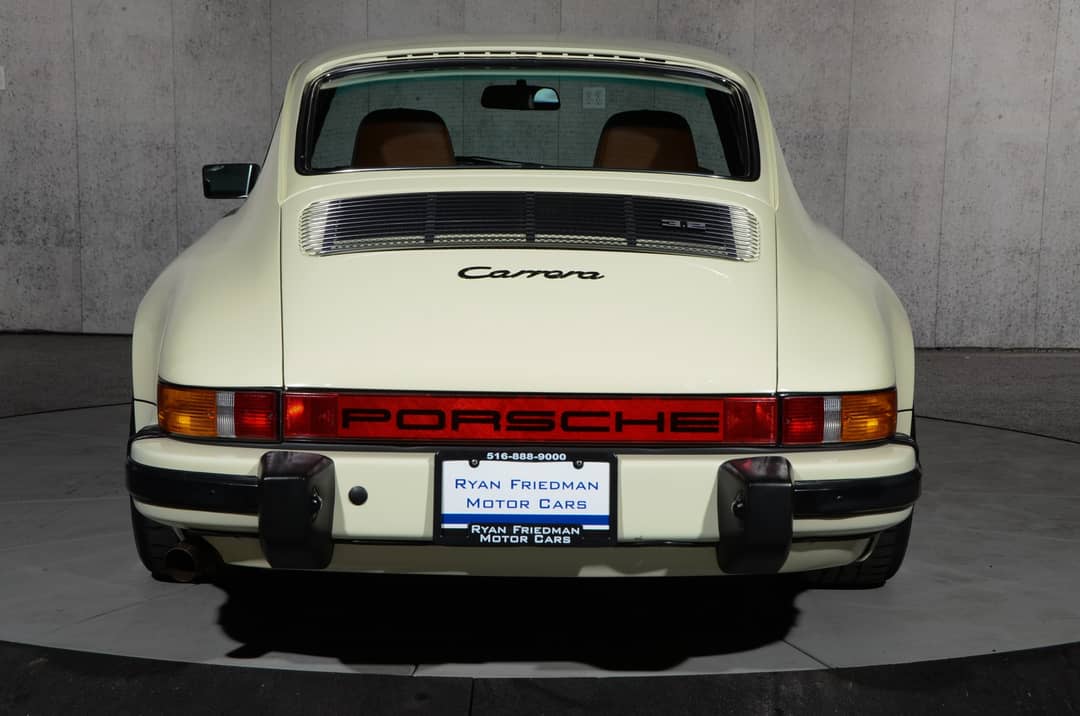 1984 Porsche 911 Carrera Coupe — photo 13