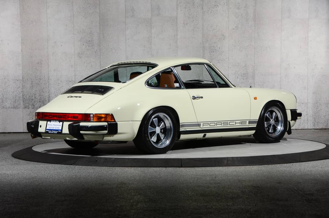 1984 Porsche 911 Carrera Coupe — photo 14