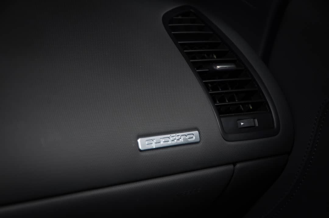 2012 Audi R8 4.2 quattro Spyder — photo 22