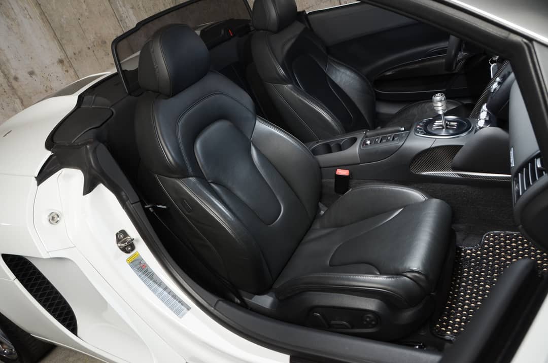 2012 Audi R8 4.2 quattro Spyder — photo 23