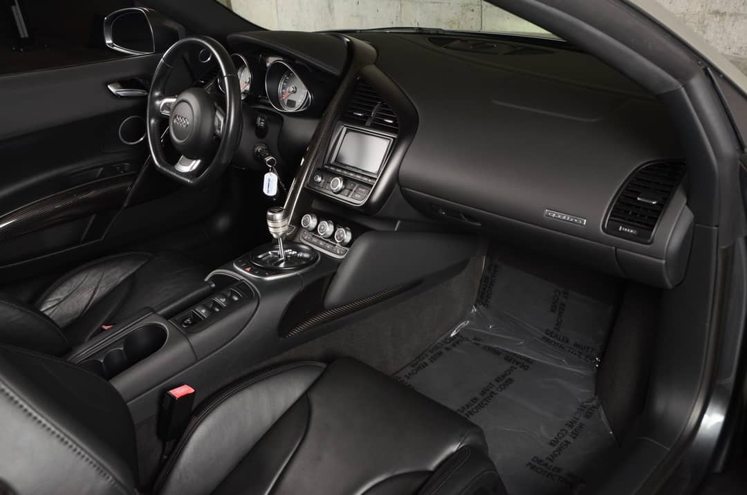 2011 Audi R8 4.2 quattro Spyder — photo 17