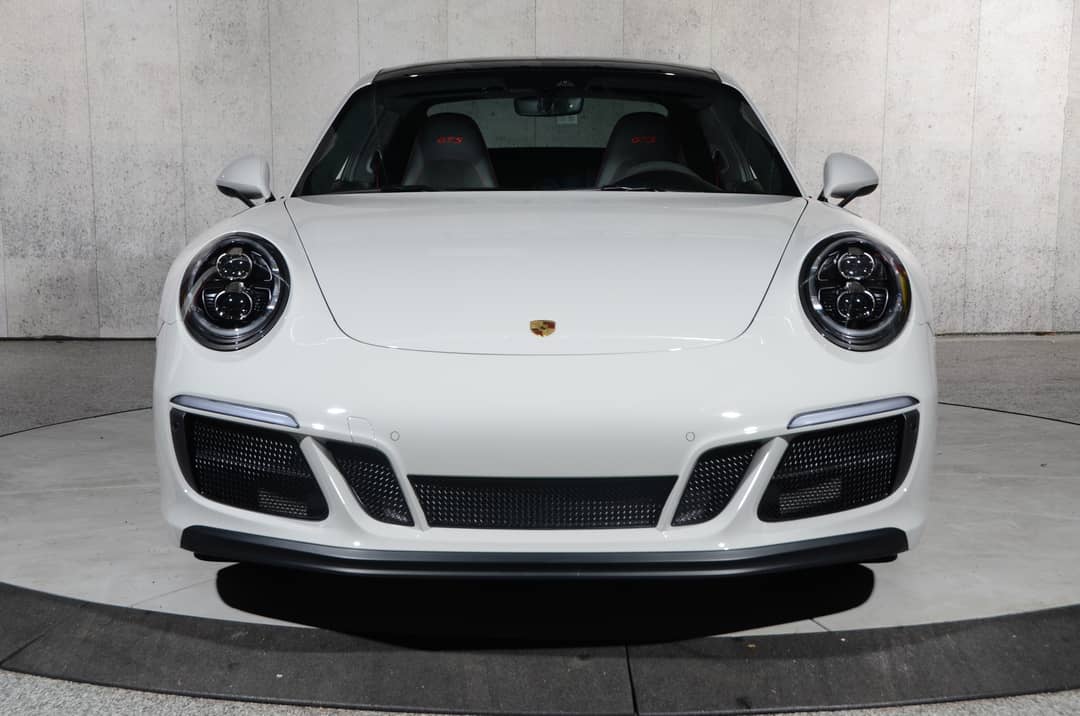 2019 Porsche 911 Carrera GTS — photo 15