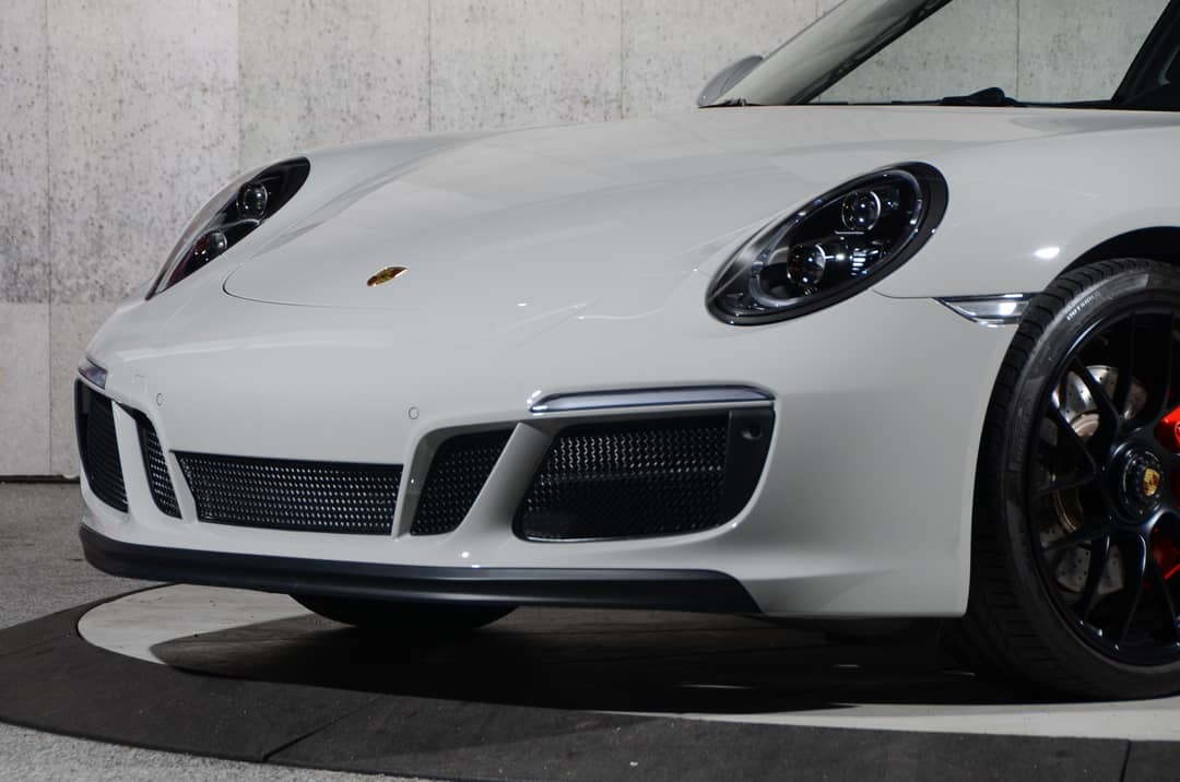 2019 Porsche 911 Carrera GTS — photo 17