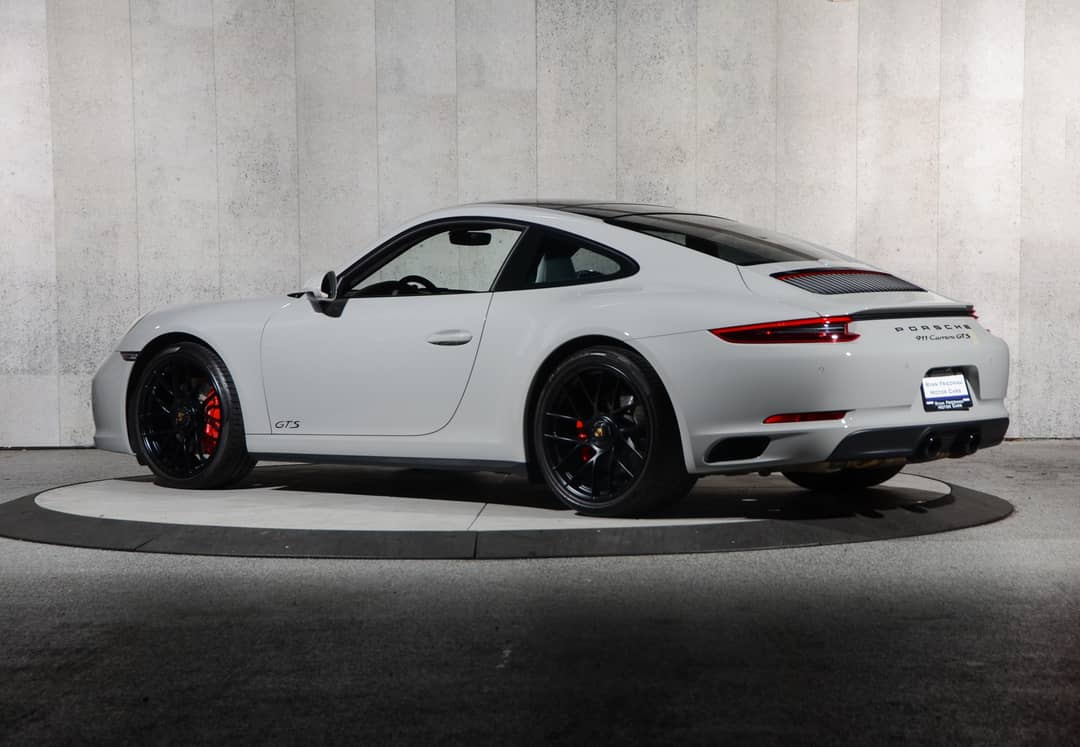 2019 Porsche 911 Carrera GTS — photo 20