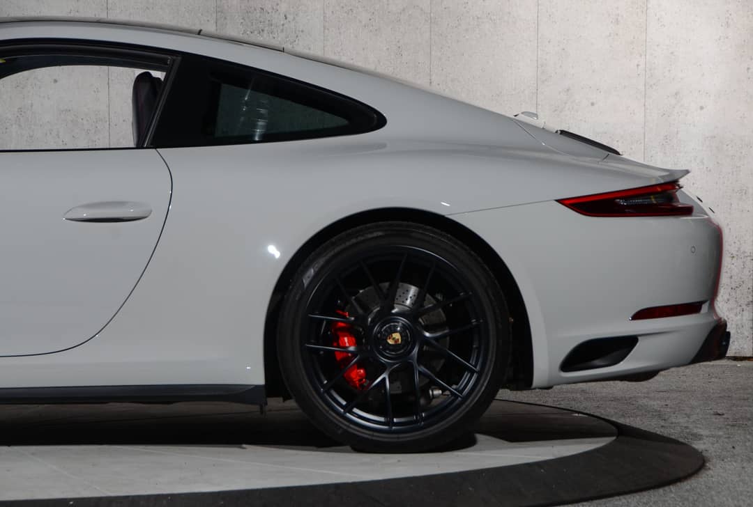 2019 Porsche 911 Carrera GTS — photo 31