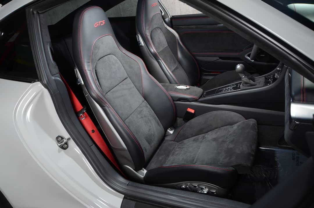 2019 Porsche 911 Carrera GTS — photo 47