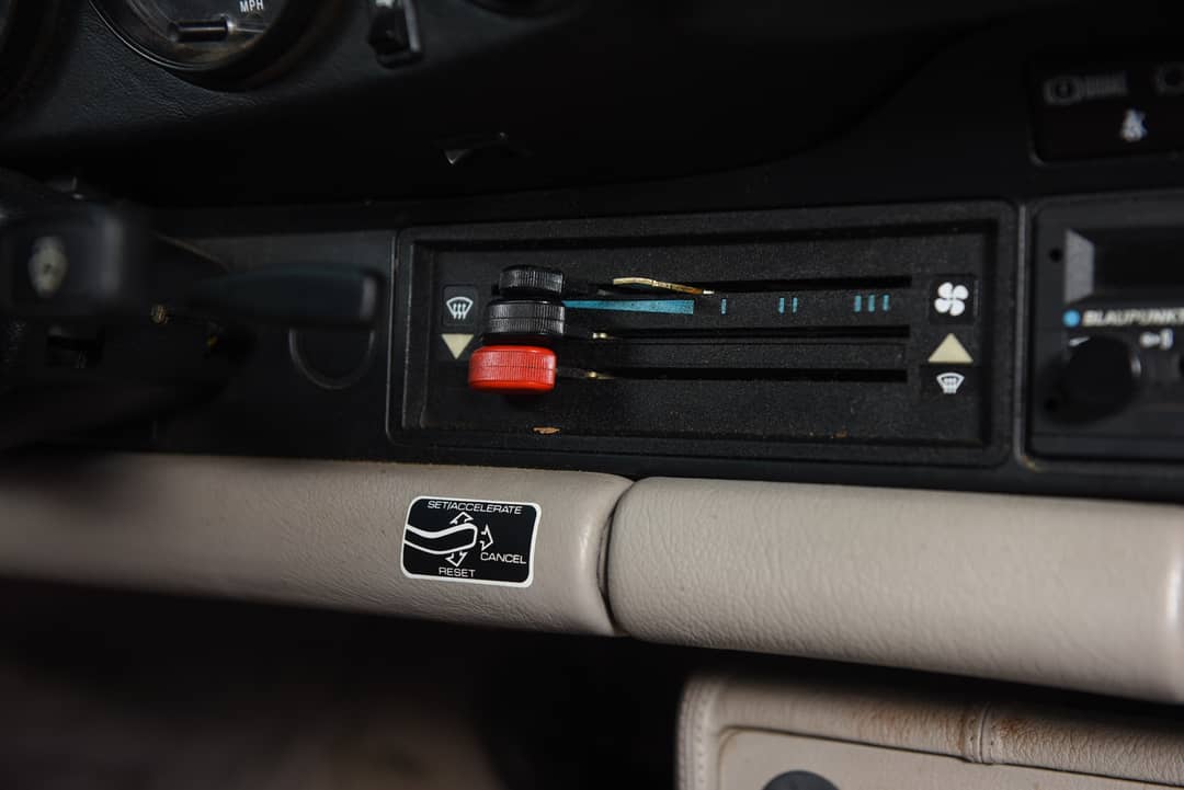 1989 Porsche 911 Carrera — photo 45
