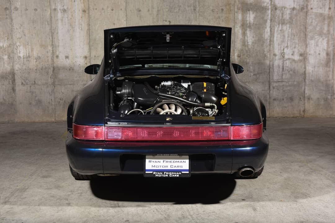 1992 Porsche 911 Carrera 4 — photo 11