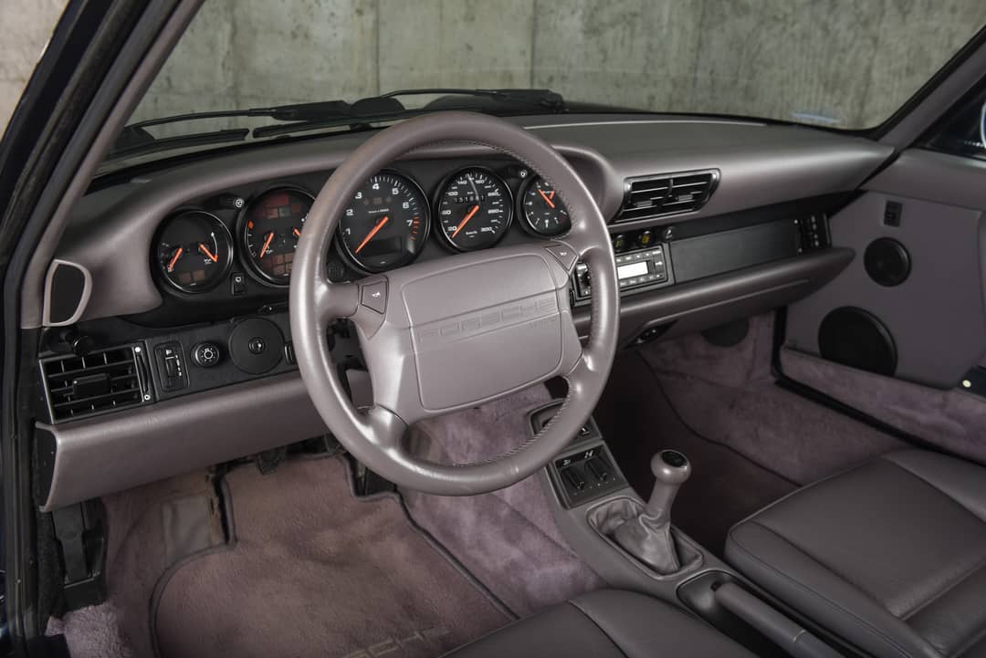 1992 Porsche 911 Carrera 4 — photo 15