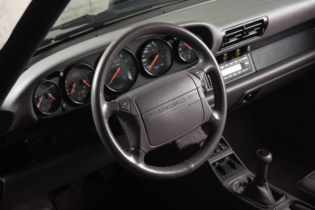 1992 Porsche 911 Carrera 4 — photo 17