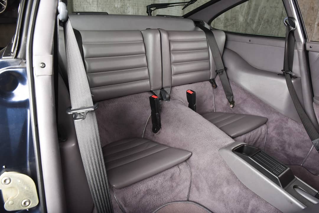 1992 Porsche 911 Carrera 4 — photo 24