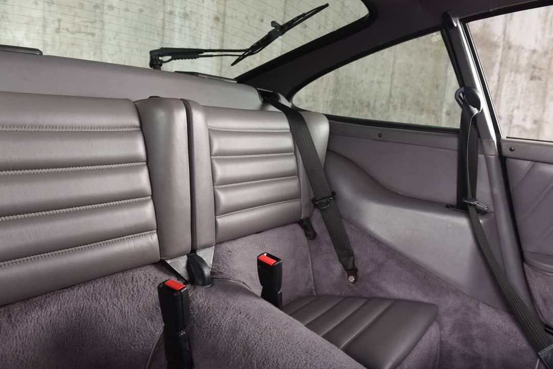 1992 Porsche 911 Carrera 4 — photo 25