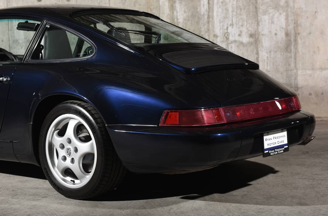 1992 Porsche 911 Carrera 4 — photo 9