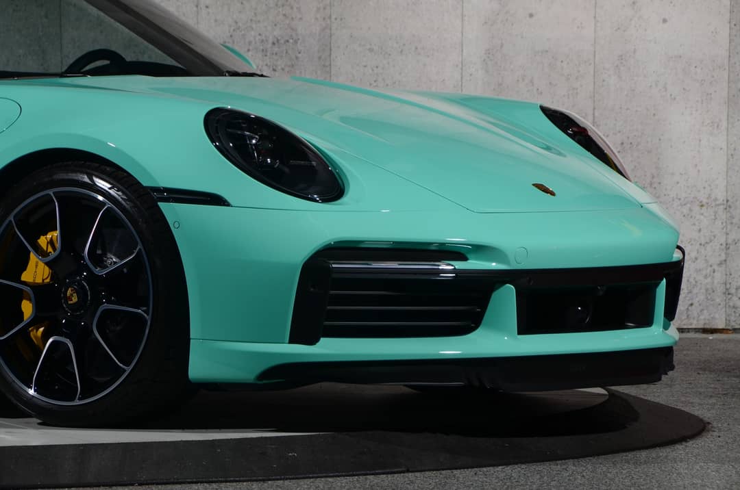 2022 Porsche 911 Turbo S — photo 14