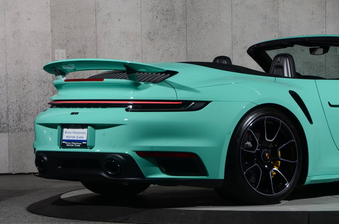 2022 Porsche 911 Turbo S — photo 27