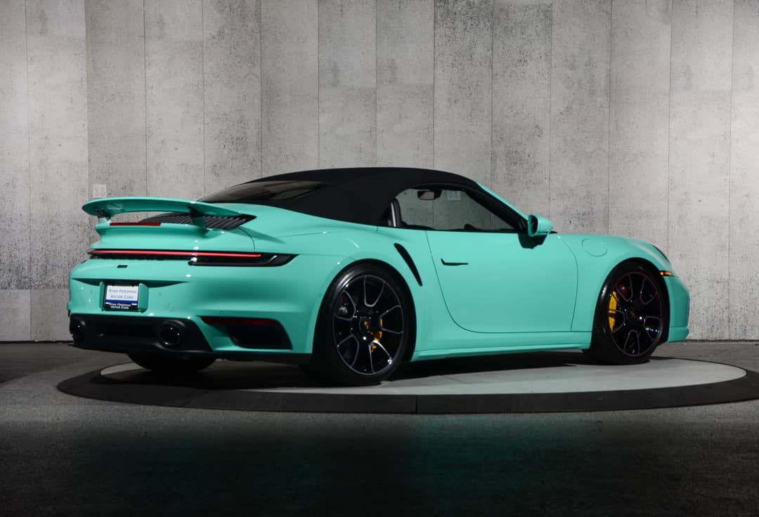 2022 Porsche 911 Turbo S — photo 30