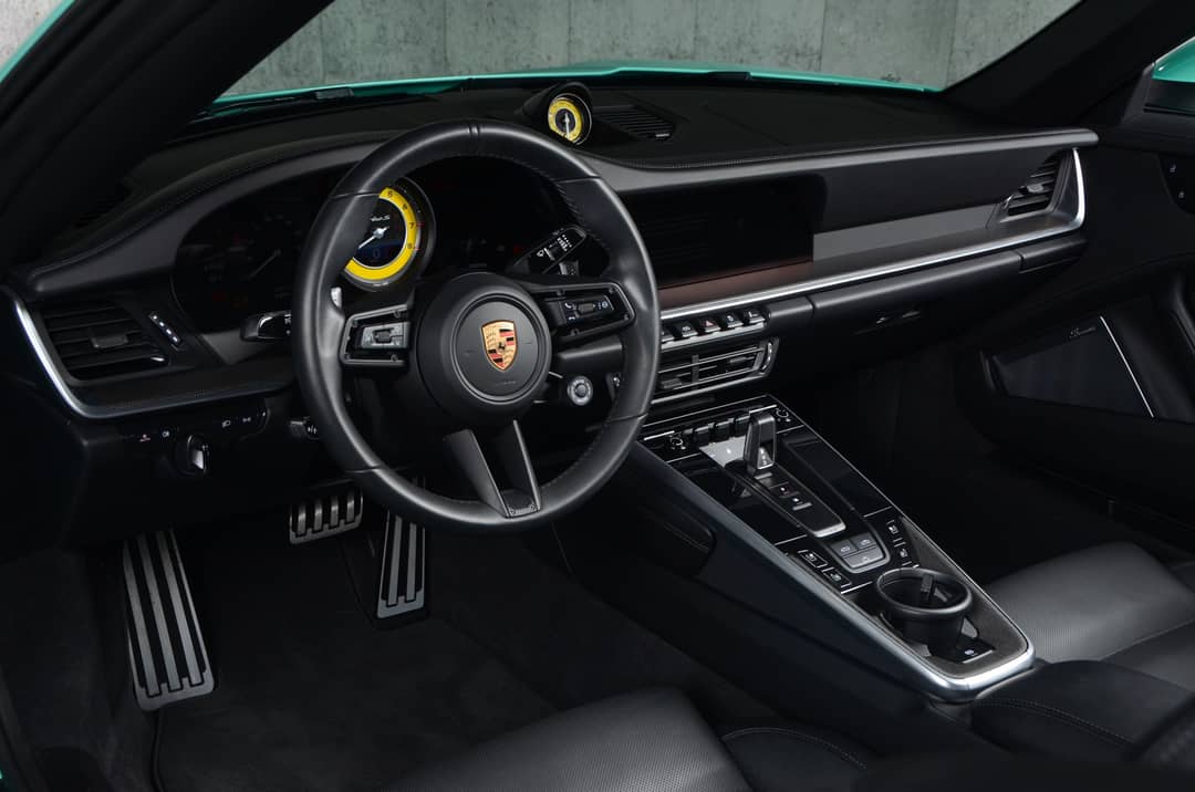 2022 Porsche 911 Turbo S — photo 37