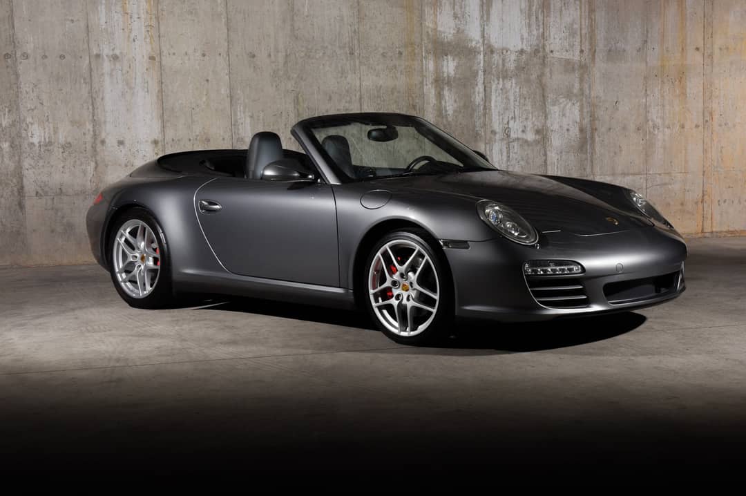 2010 Porsche 911 Carrera 4S — photo 2