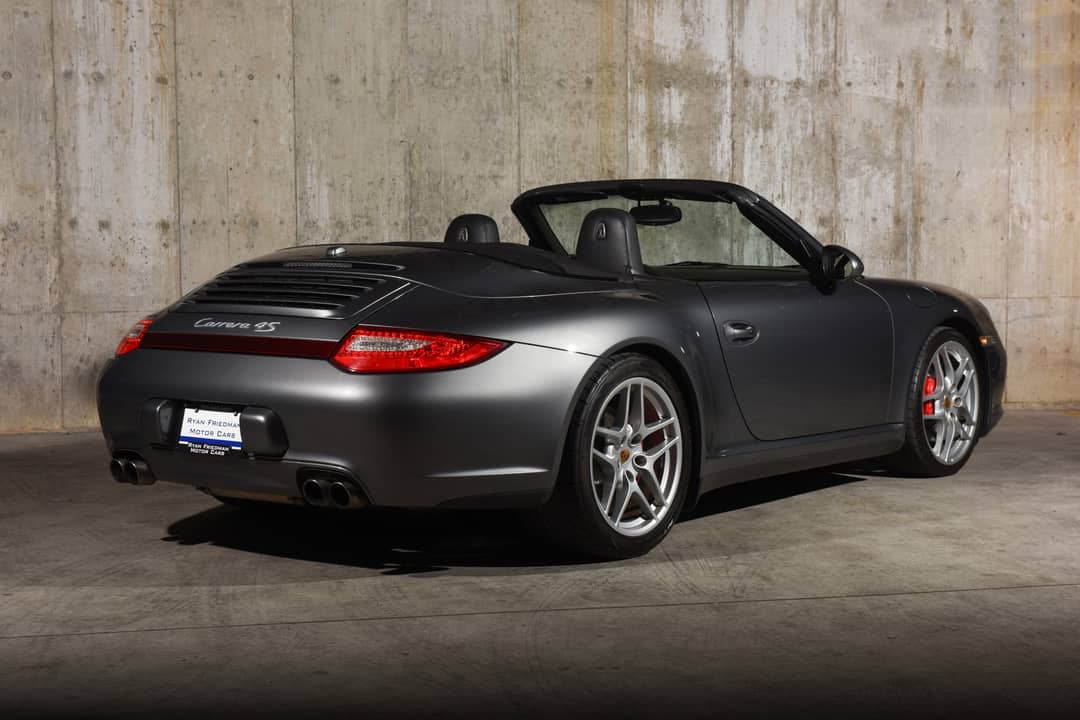2010 Porsche 911 Carrera 4S — photo 13