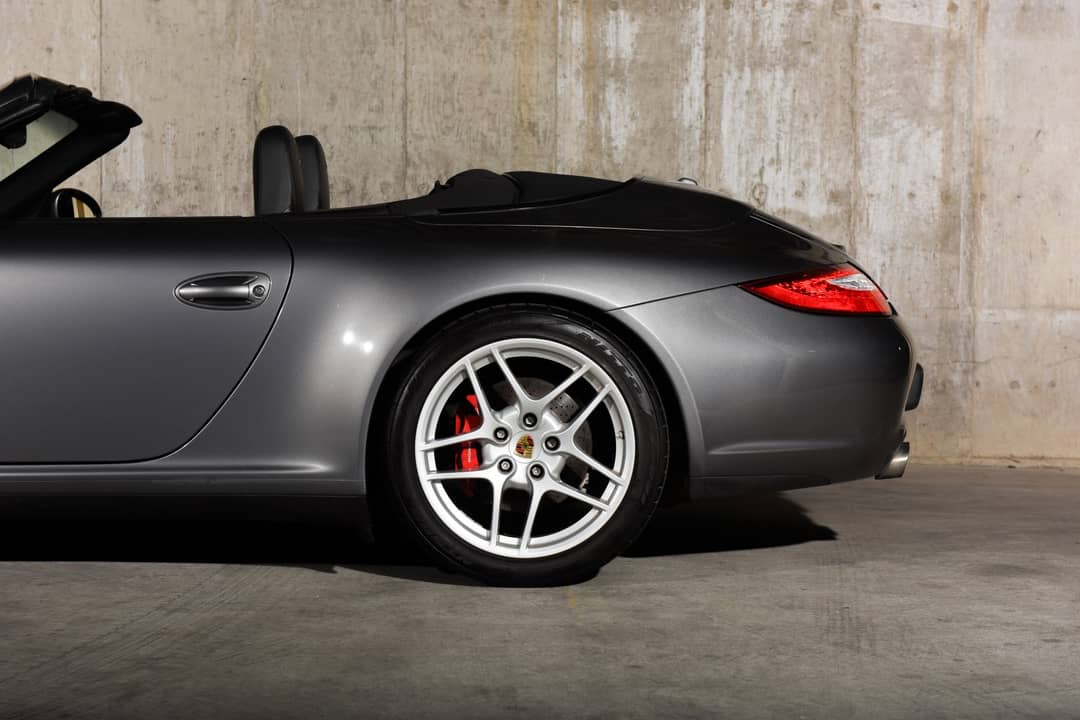 2010 Porsche 911 Carrera 4S — photo 18