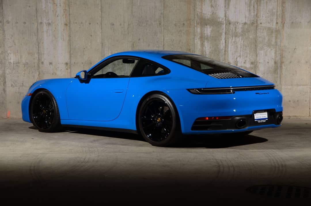 2022 Porsche 911 Carrera S — photo 9