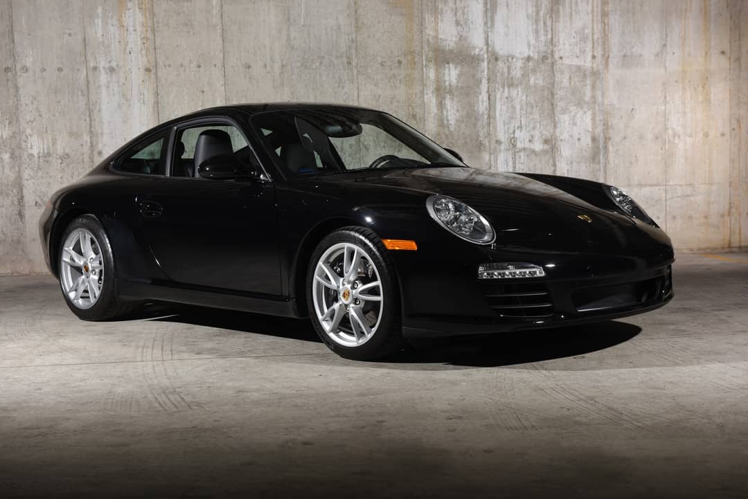 2010 Porsche 911 Carrera — photo 2