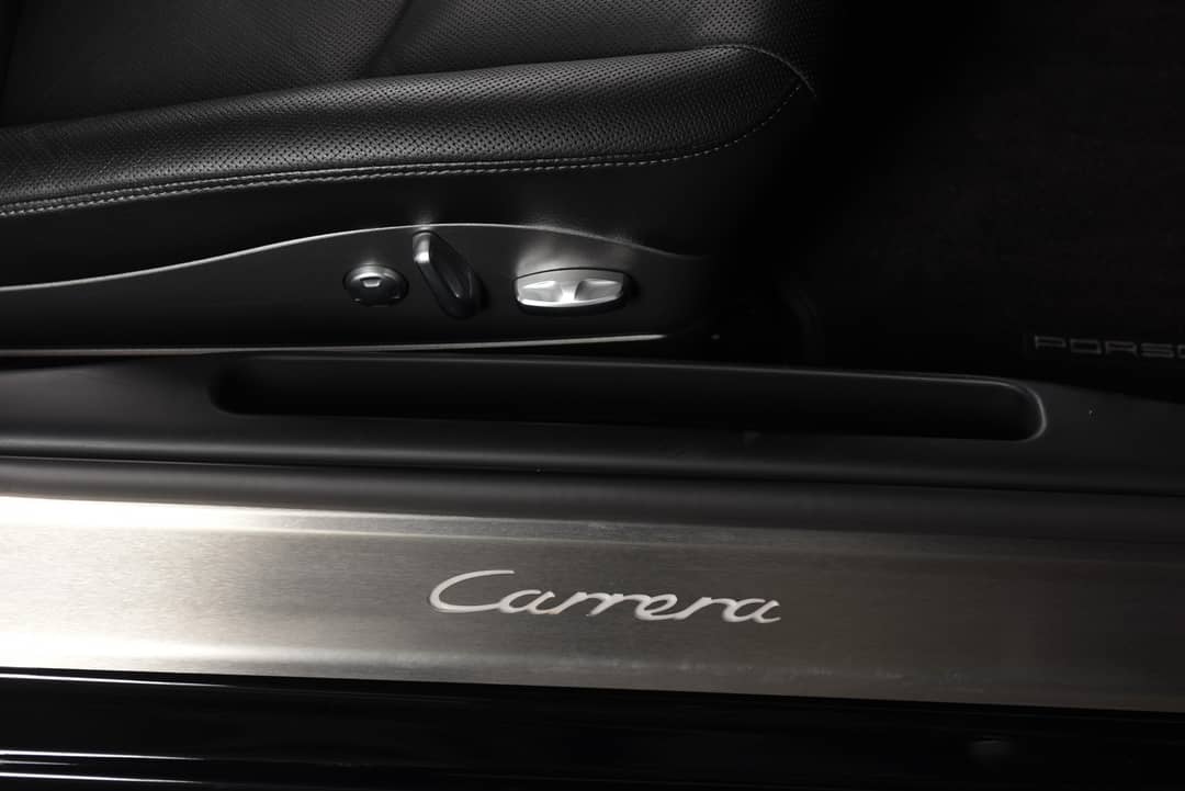 2010 Porsche 911 Carrera — photo 24