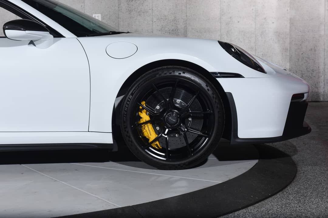 2022 Porsche 911 GT3 — photo 23