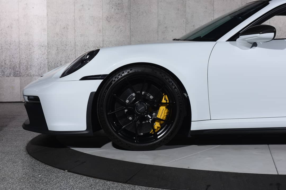2022 Porsche 911 GT3 — photo 24