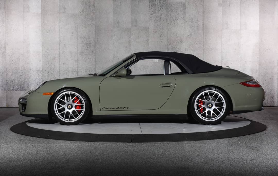 2012 Porsche 911 Carrera 4 GTS — photo 11