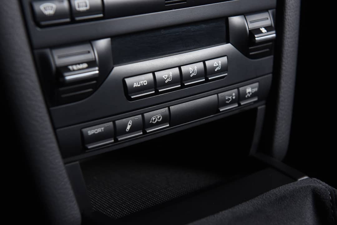 2012 Porsche 911 Carrera 4 GTS — photo 42