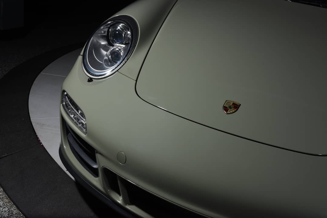 2012 Porsche 911 Carrera 4 GTS — photo 8